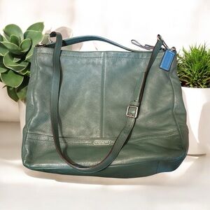 Coach Green Leather Shoulder Bag with Classic Design